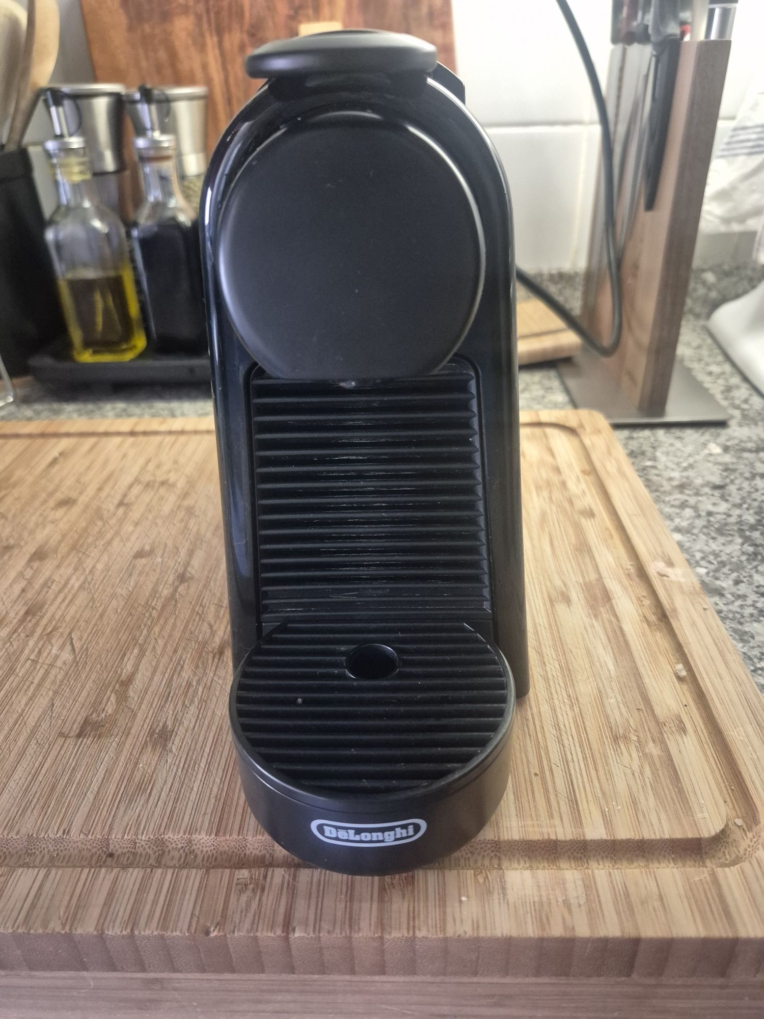 Máquina Café Nespresso DeLonghi