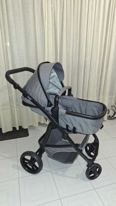 Carrinho bebé 3 em 1 ( carrinho + alcofa + ovo )