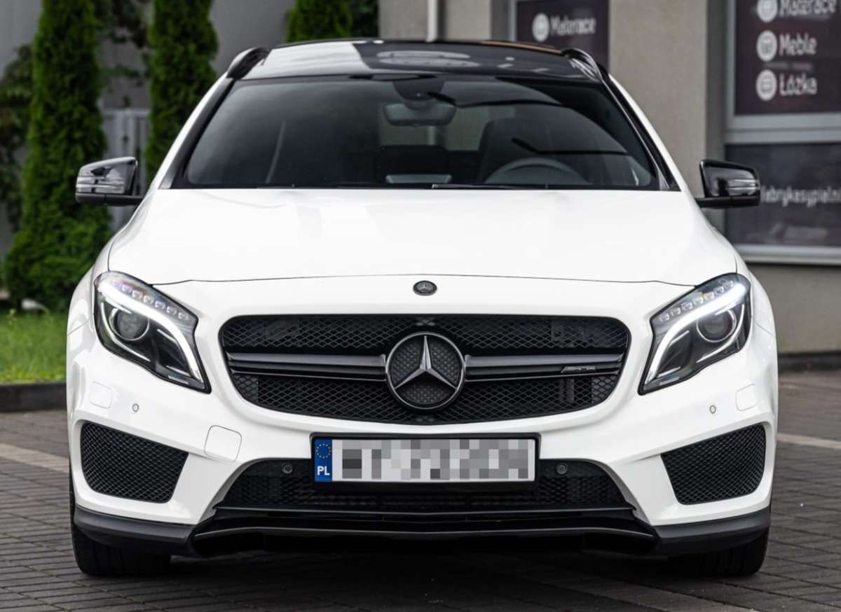 Mercedes GLA 200 benzyna 2014 r.  AUTOMAT AMG polski SALON panorama