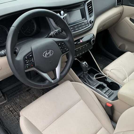 Продам Hyundai Tucson 2015 1.6T