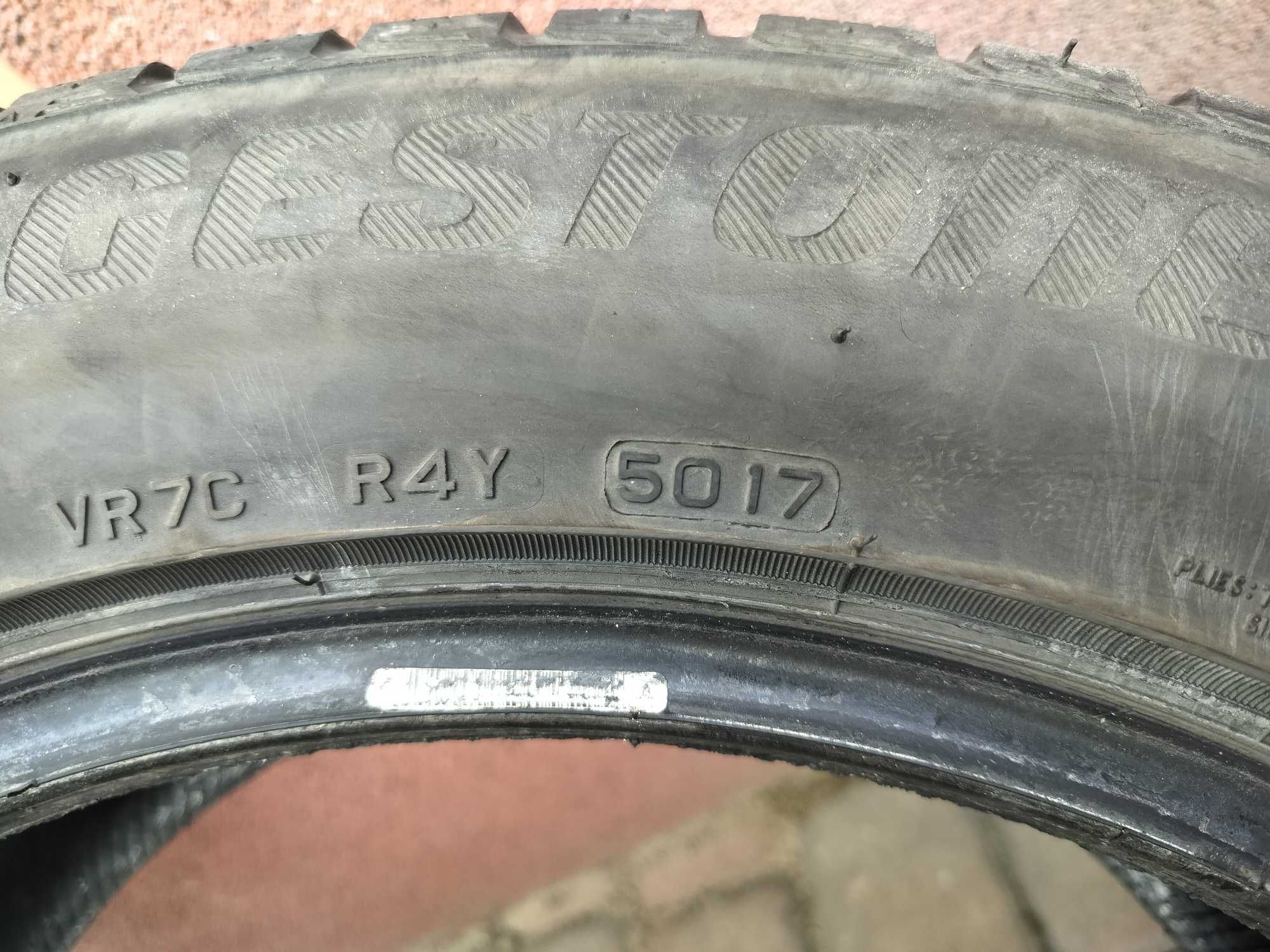 Opony zimowe Bridgestone 235/18/55