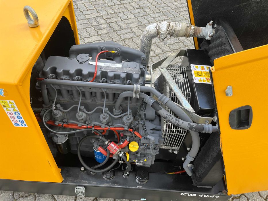 Gerador 44 kva de 2023