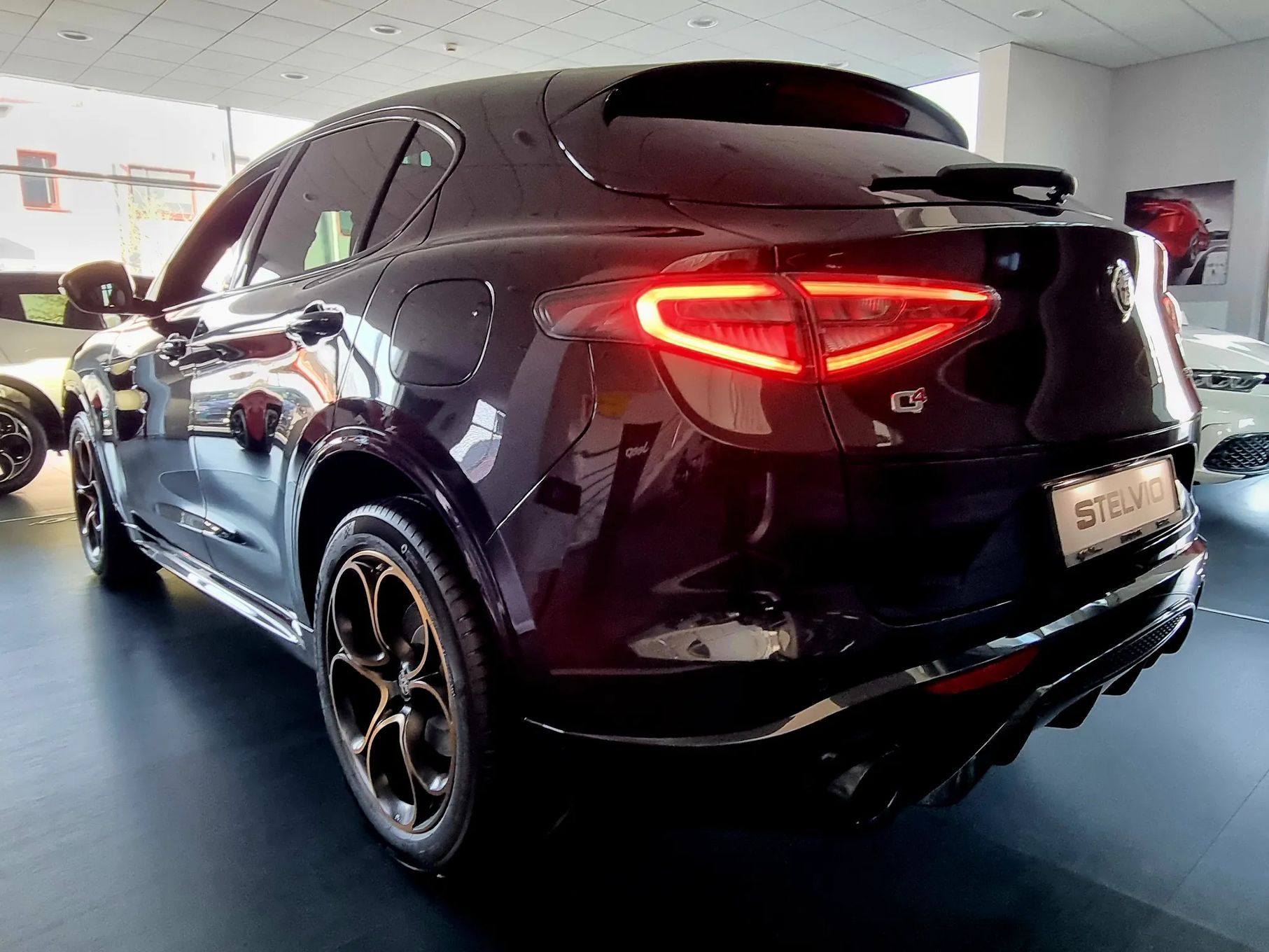 Alfa Romeo Stelvio 2.0 280KM Intensa, salon Auto Diug Słupsk