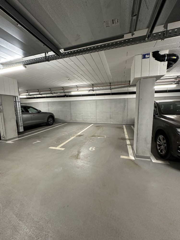 Parking Nadwiślańska 7