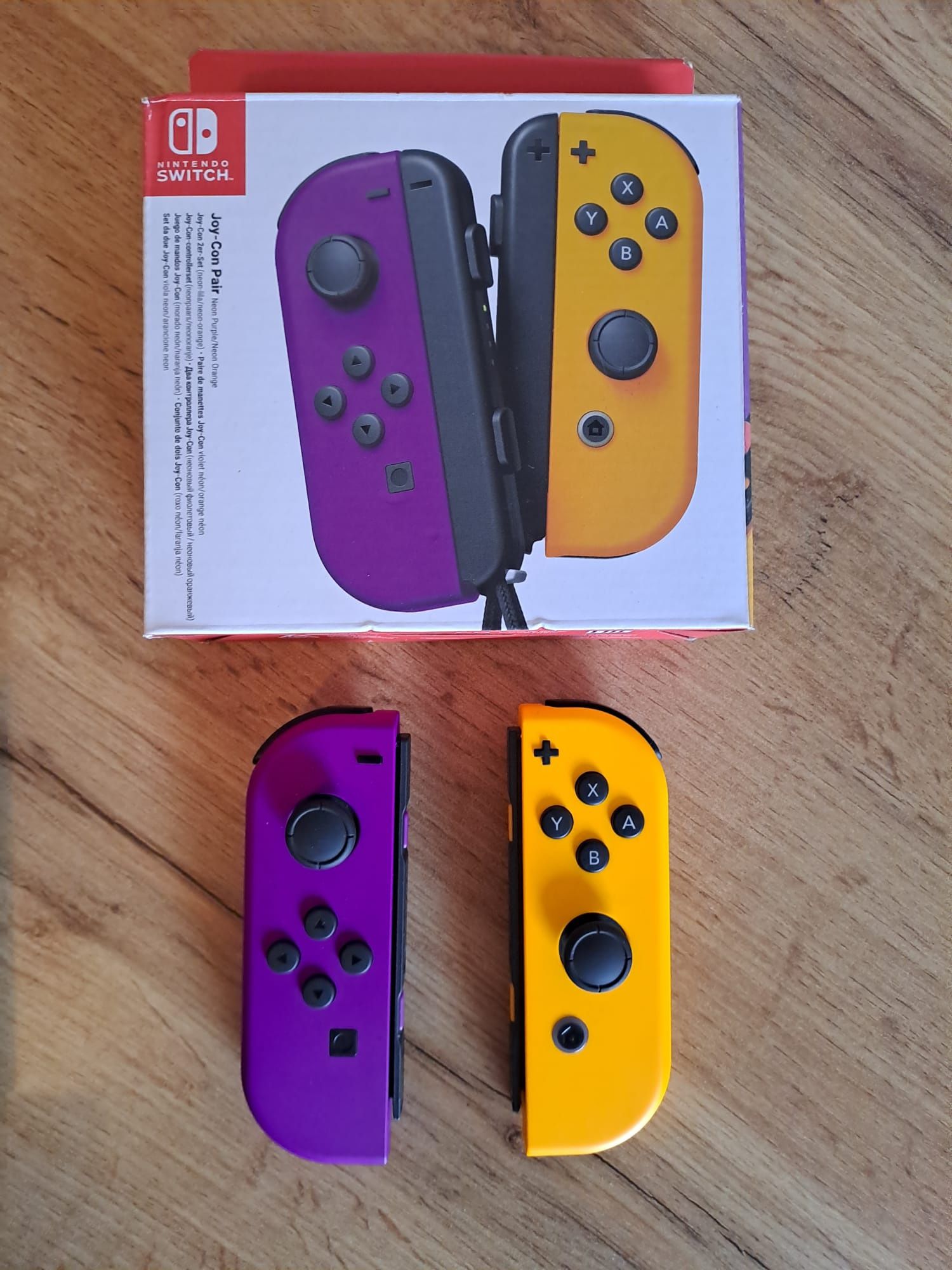 Nintendo Switch z etui i  grą Spyro
