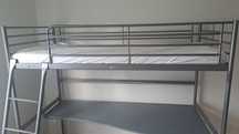 Łóżko piętrowe z biurkiem  IKEA SVARTA