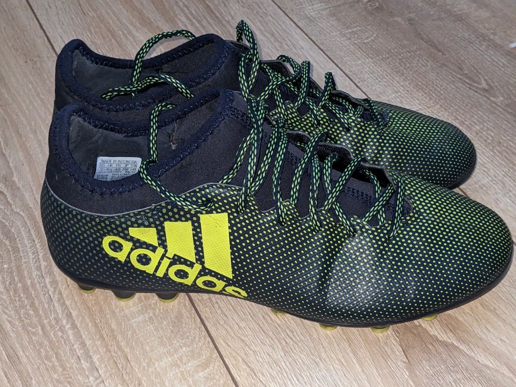 Футбольні бутси Adidas artificial grass 40р.