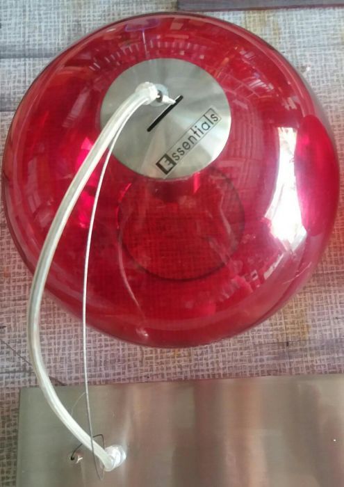 Lampa 4 bomby czerwone na srebrnej "taśmie"