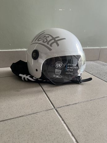 Kask WESTT rozmiar L / XL kask motocyklowy, kask na skuter