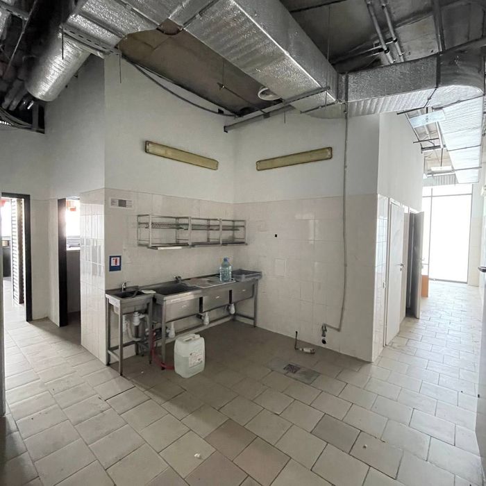 Аренда Помещения 244 м2 Пассаж Центр Мост-Сити Европейская площадь