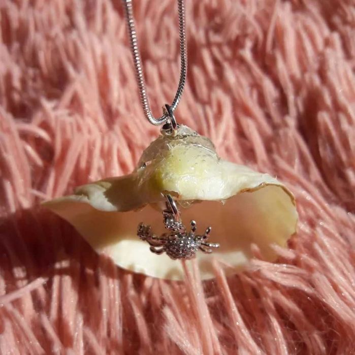 Simplesmente no Fundo - Jóia artesanal de concha do mar