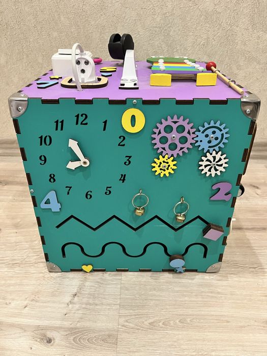 Бізікуб дитячий 30*30*30 розвиваючий бізіборд для дітей куб іграшка