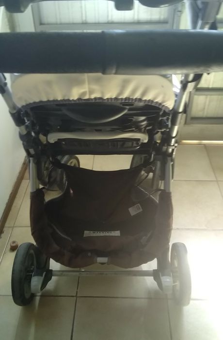 Carrinho de bebê para passeios