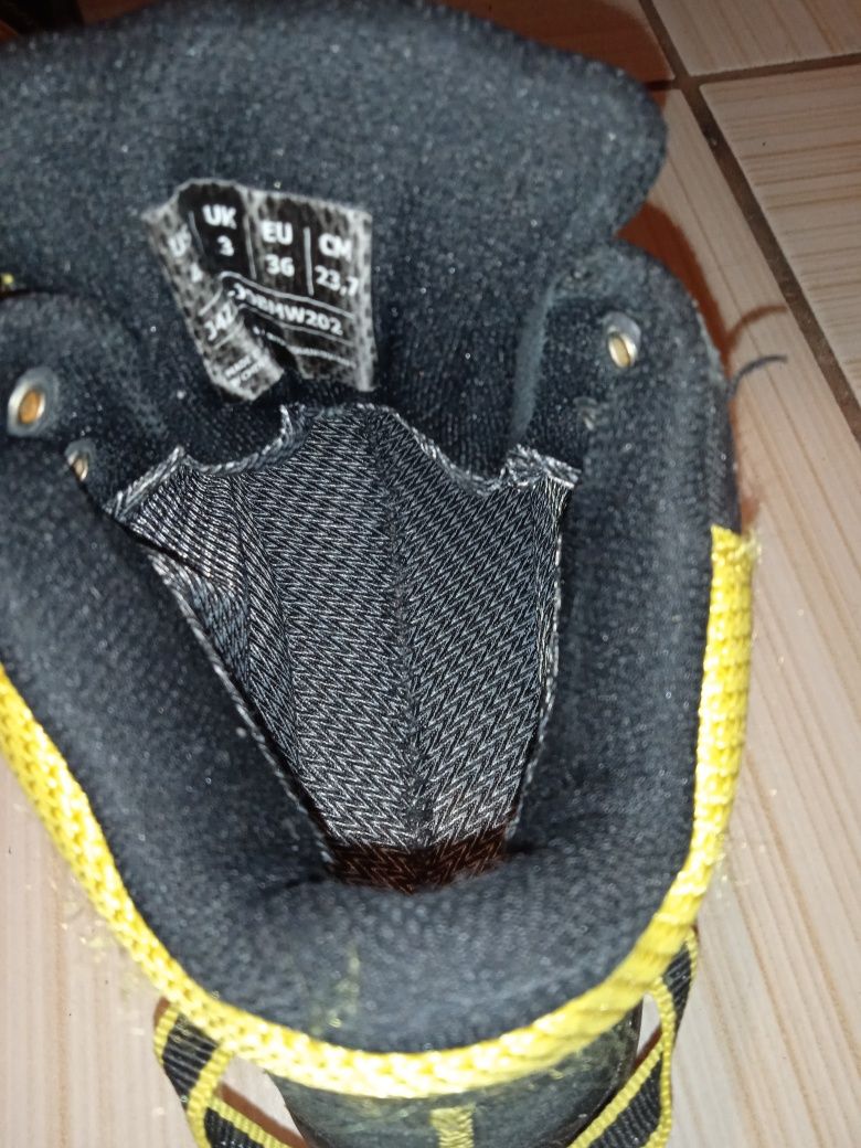 Buty 4F dla chłopca R-36 (23,7cm) jesienne zimowe