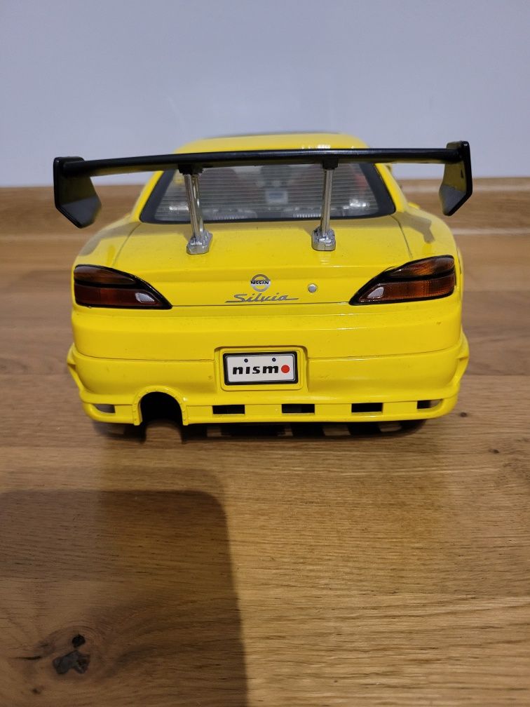 Nissan silvia s15 samochód kolekcjonerski żółty