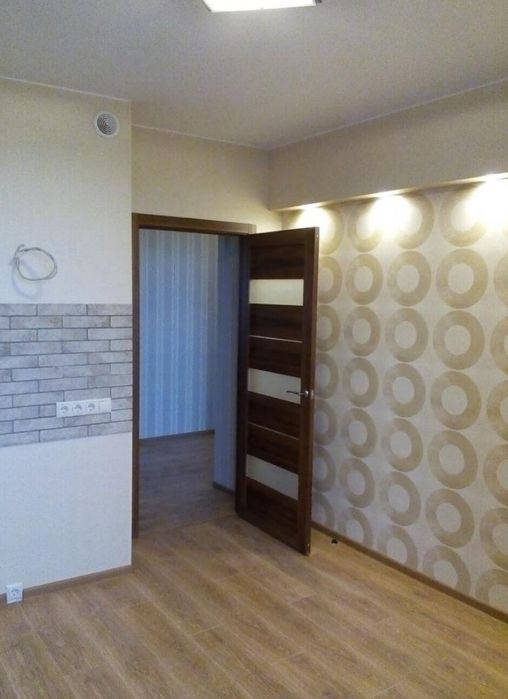 поклейка обоев, ремонт квартир, офисов