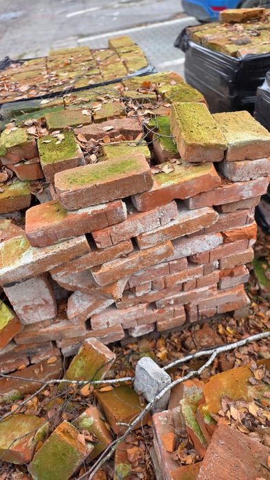 Cegła rozbiórkowa w dobrym stanie
