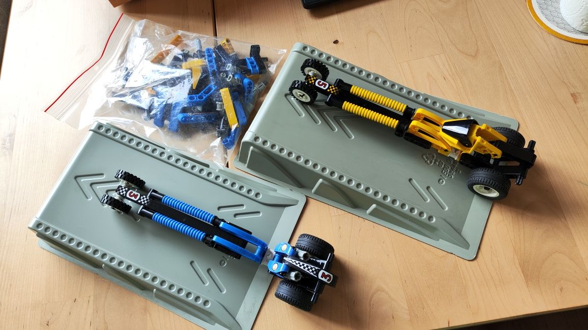 LEGO Technic Slammer Dragsters 8238 - 2000rok