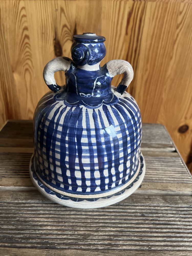 Sprzedam ceramiczny sygnowany pojemnik w kształcie BABY.