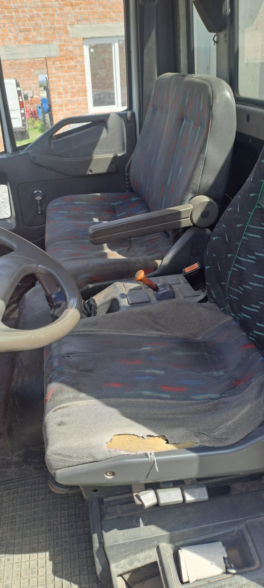Івеко вантажний автомобіль