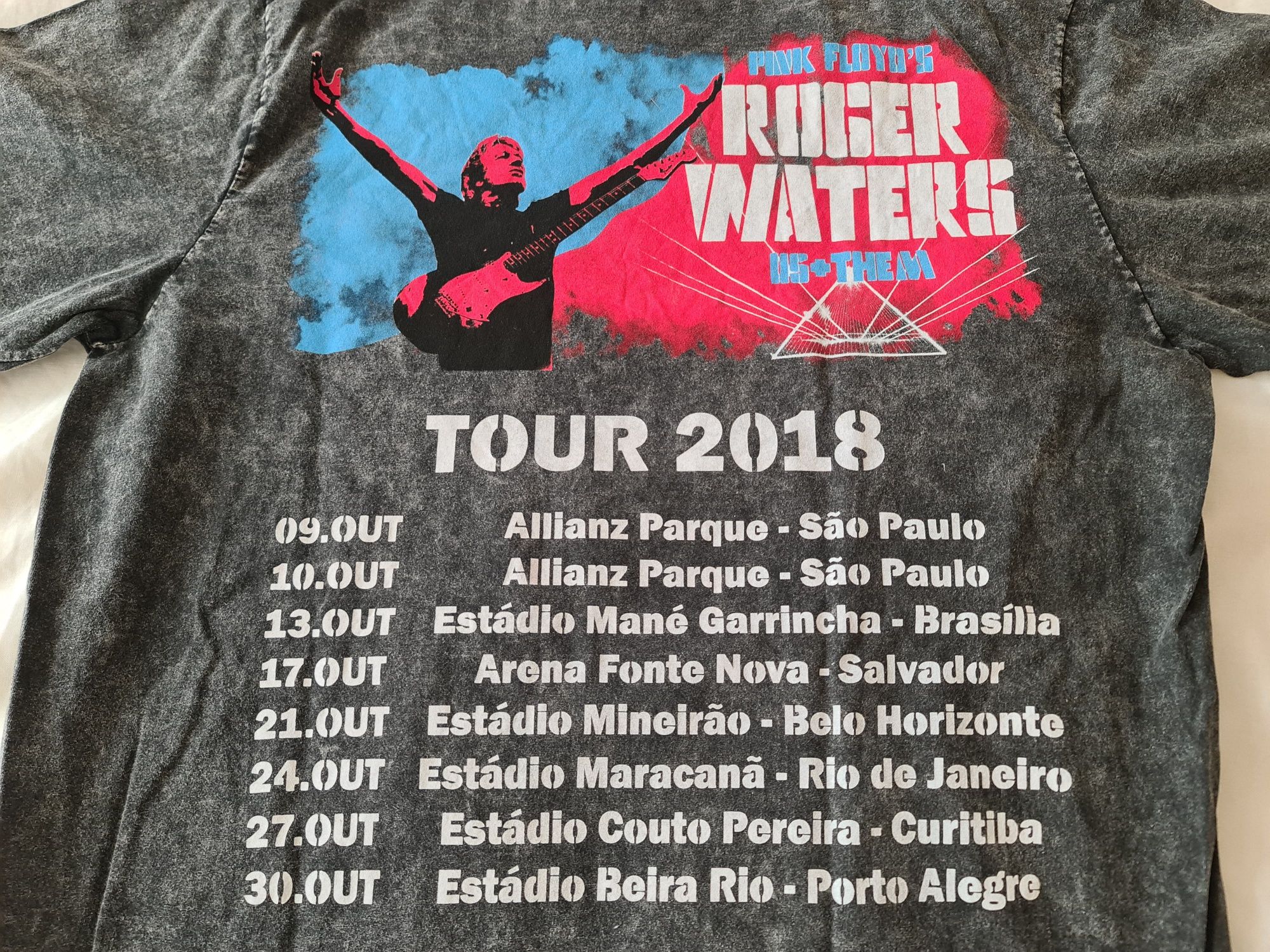 Roger Waters: t-shirt da Tour Us + Them no Brasil em 2018