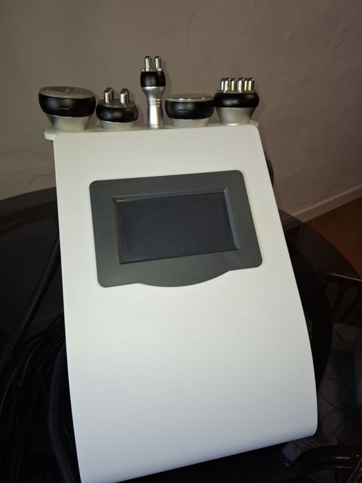 Máquina de Cavitação e Radiofrequência – Corpo e Rosto (como nova)