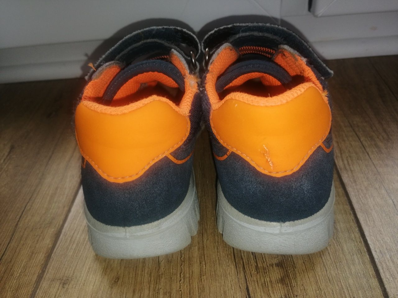 Adidasy chłopięce Super fit rozmiar 26