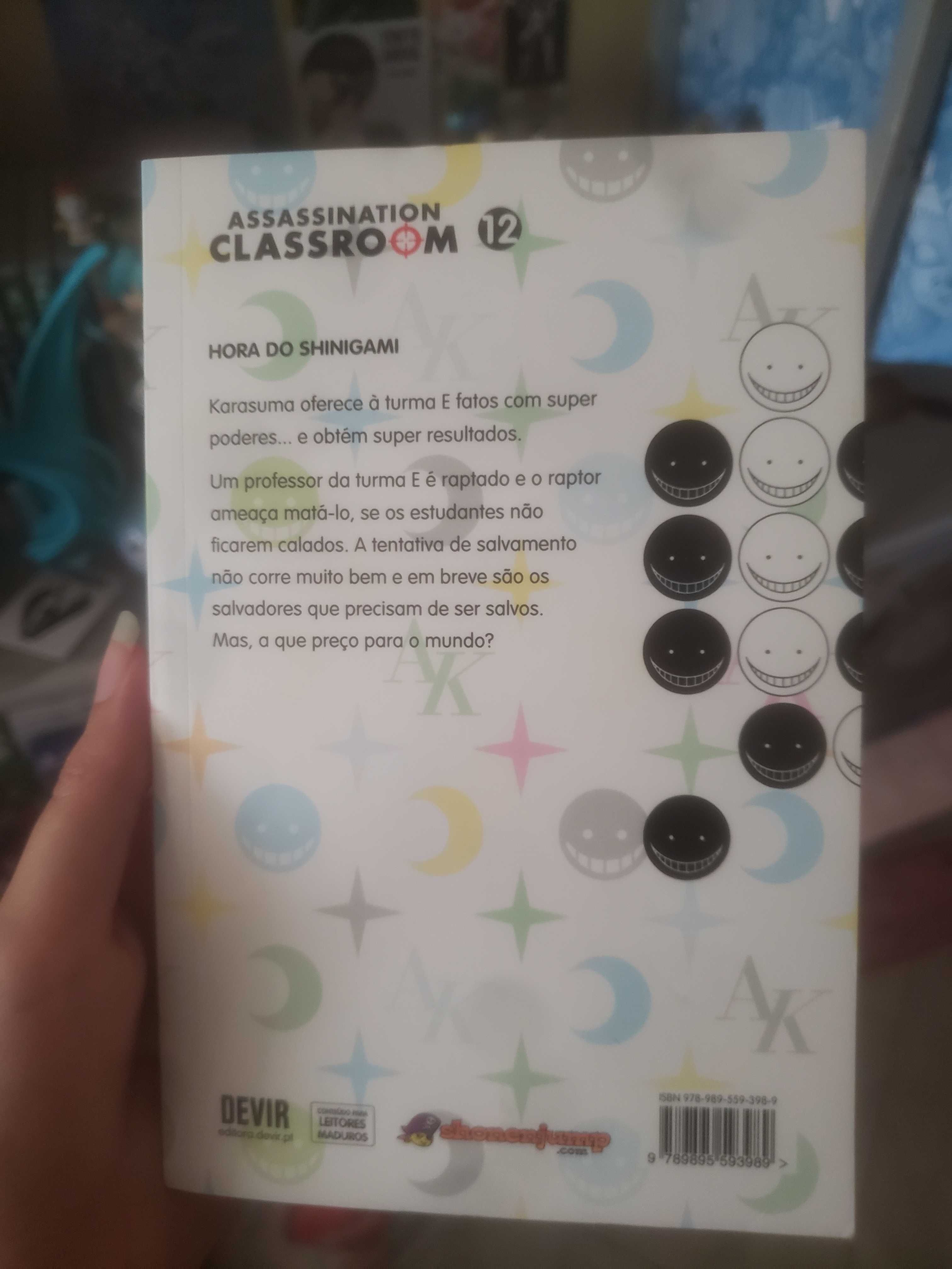 Vendo mangá do anime Assassination Classroom 12