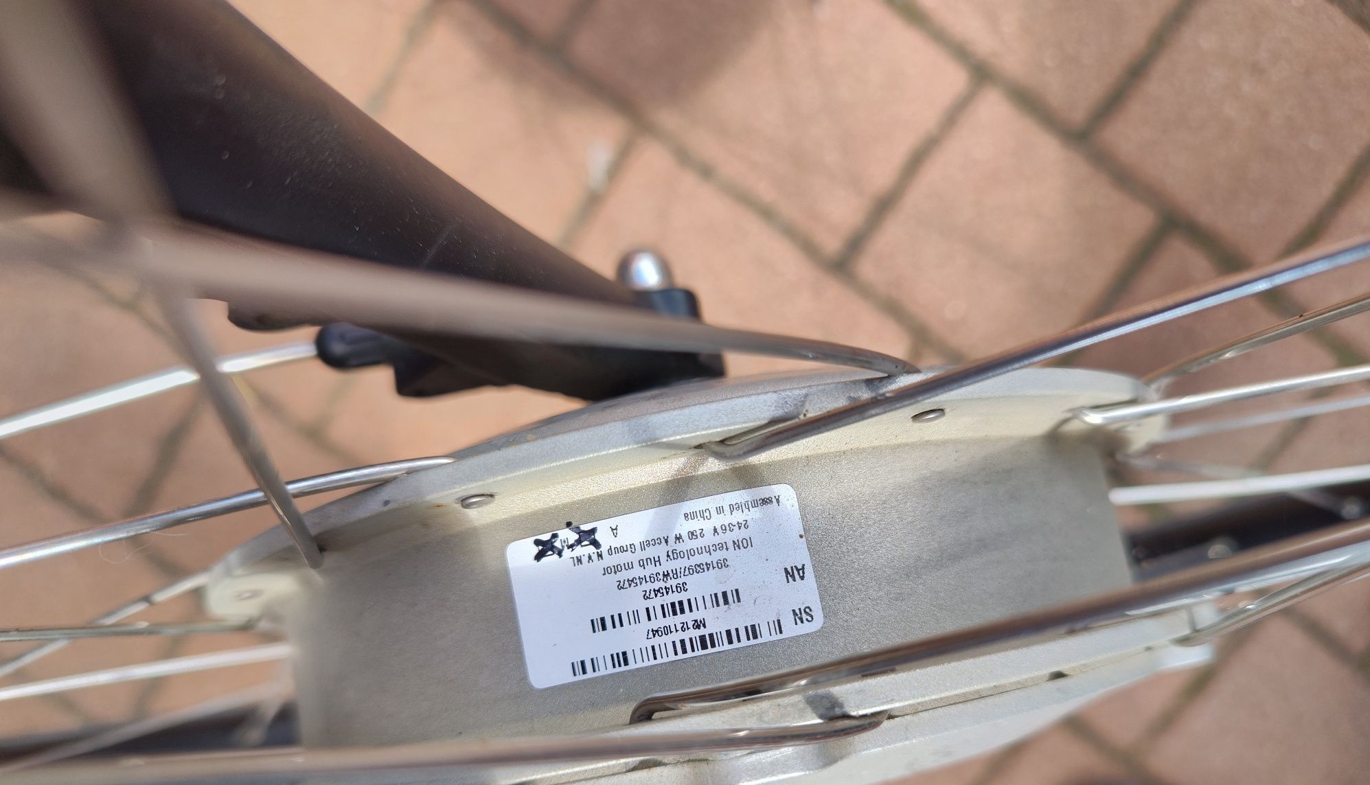 Rower elektryczny Sparta F7i 28