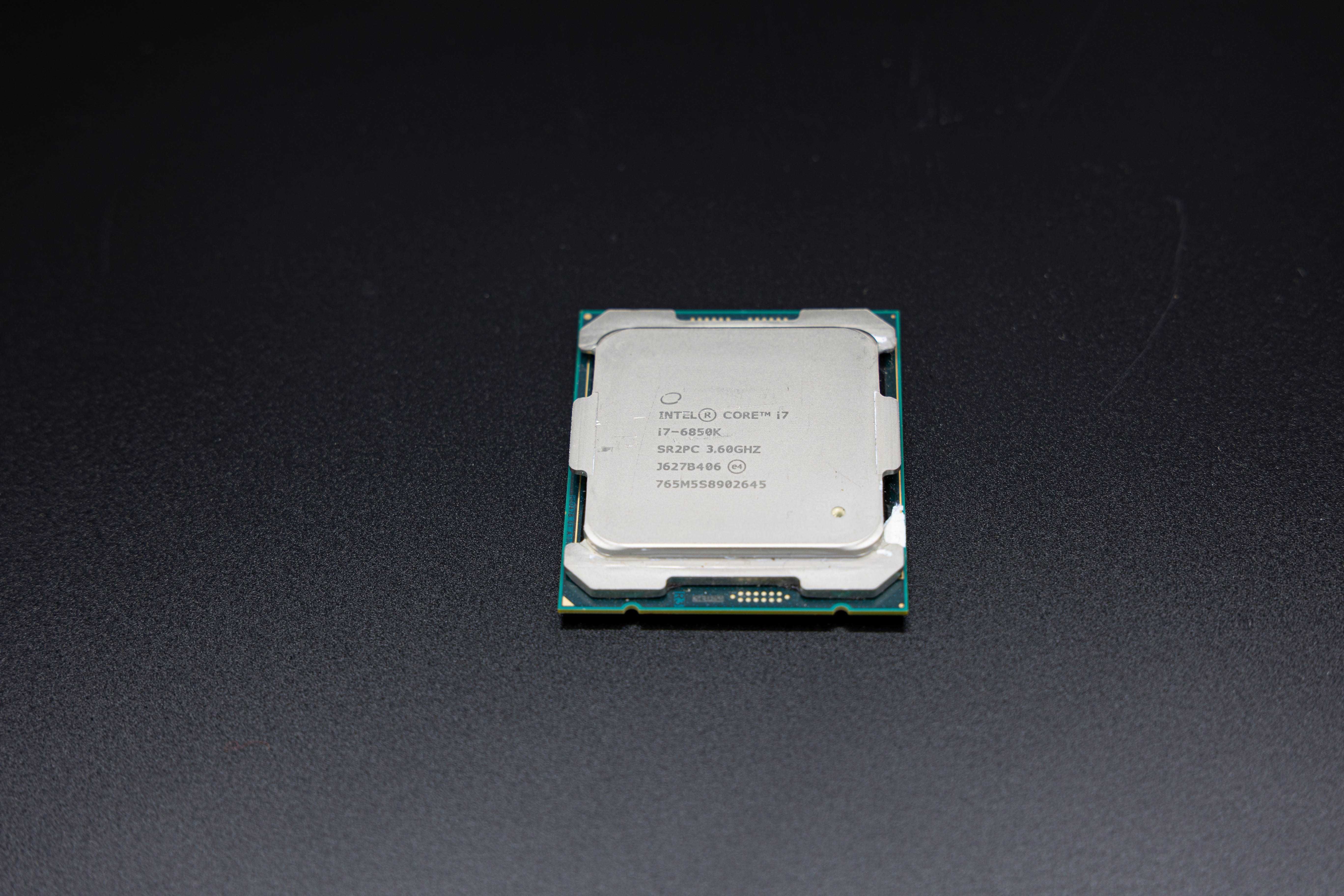 processador intel Core i7-6850K,