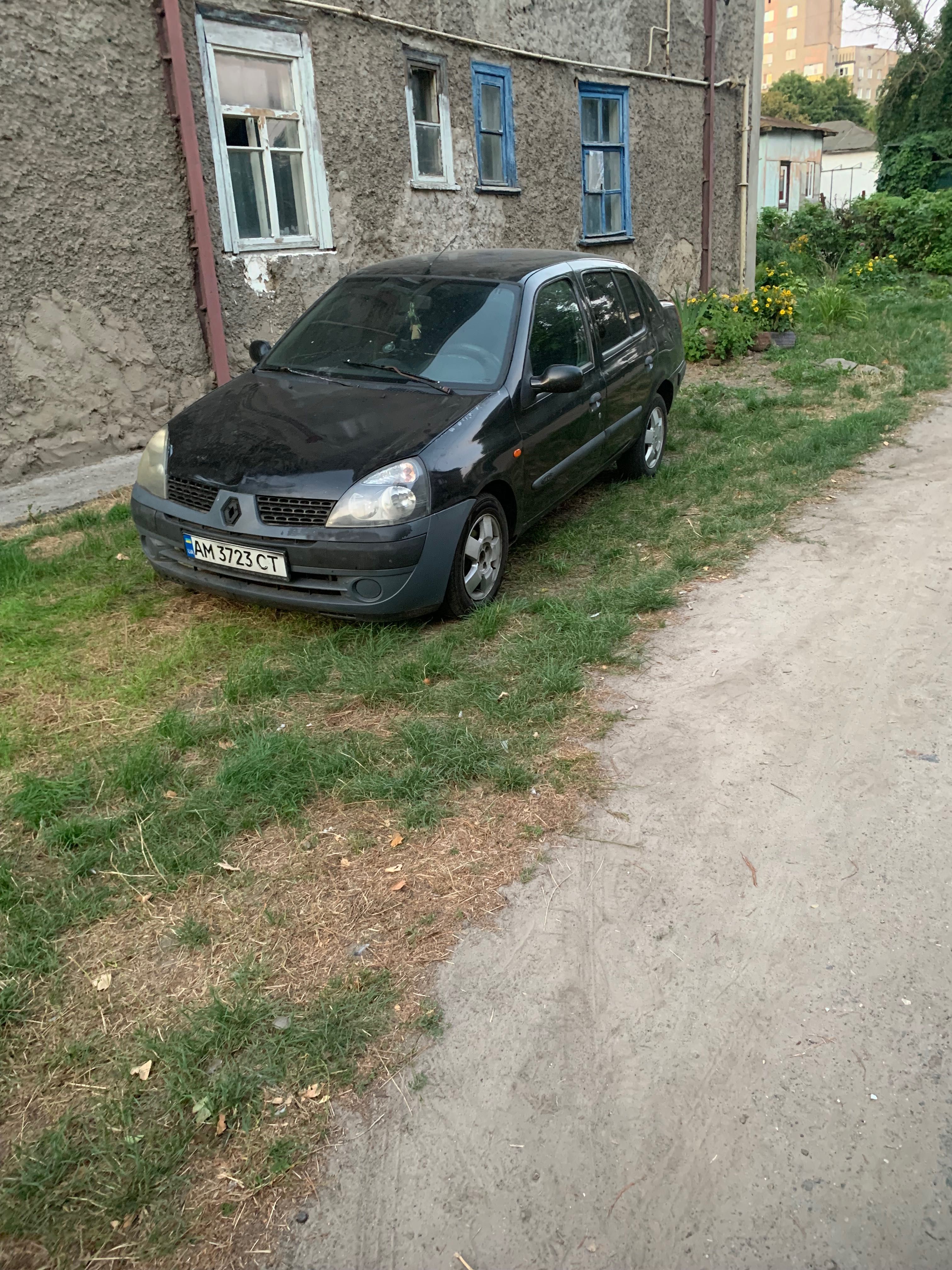 Renault Symbol 2004 на ходу