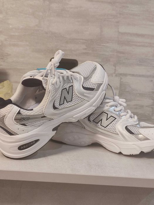 Кросівки унісекс Кросівки New Balance 530