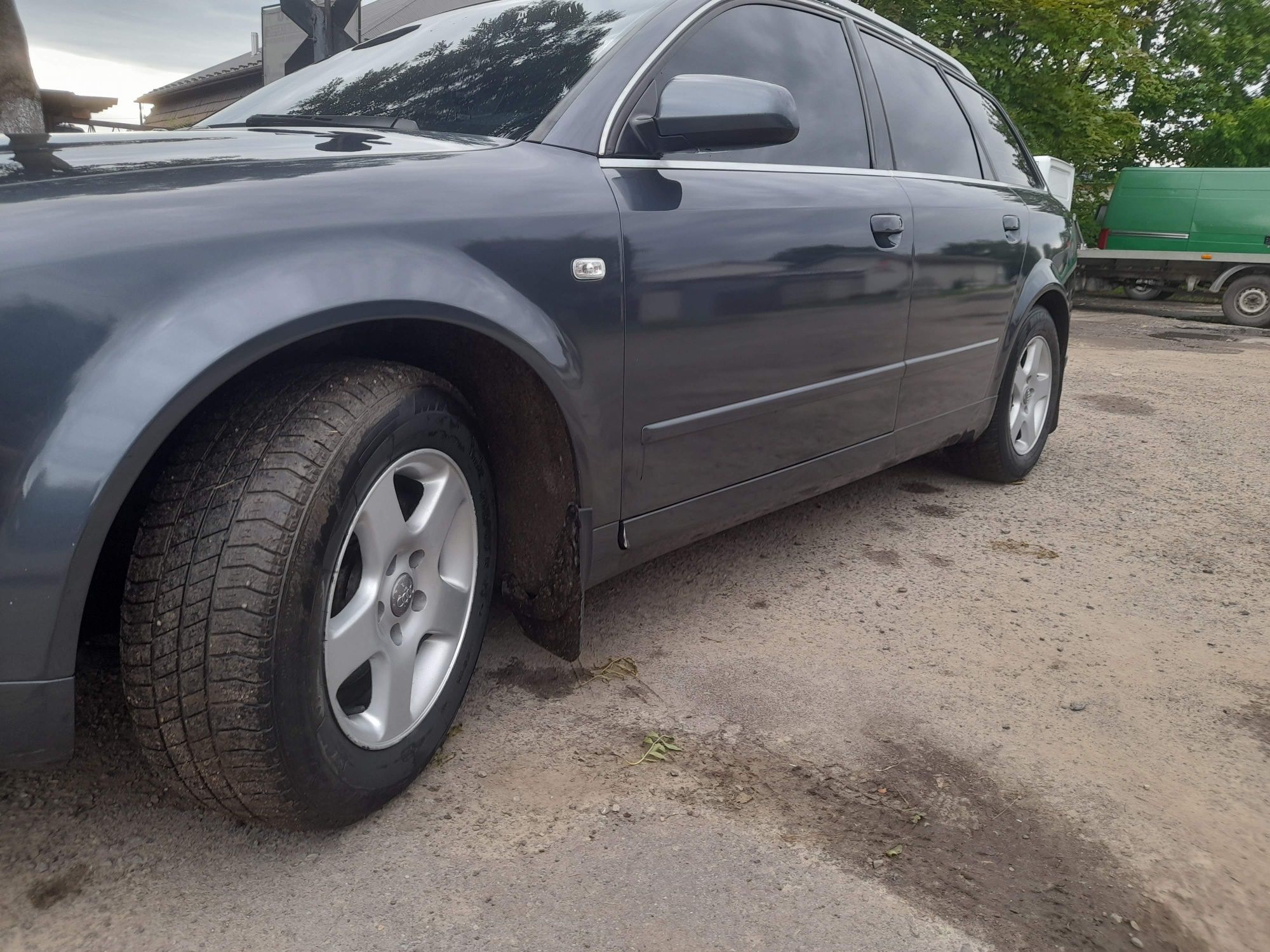 AUDI A4B6 1.9tdi