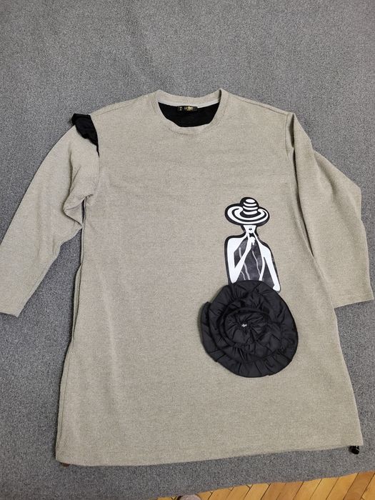 Стильна сукня для жінок та дівчат