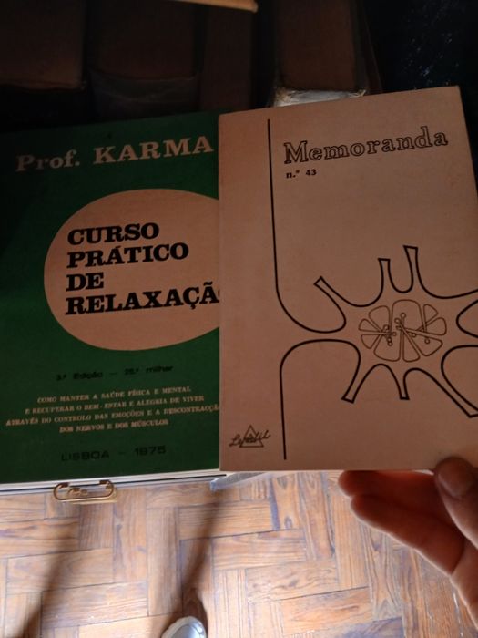 Varios livros antigos de medicina