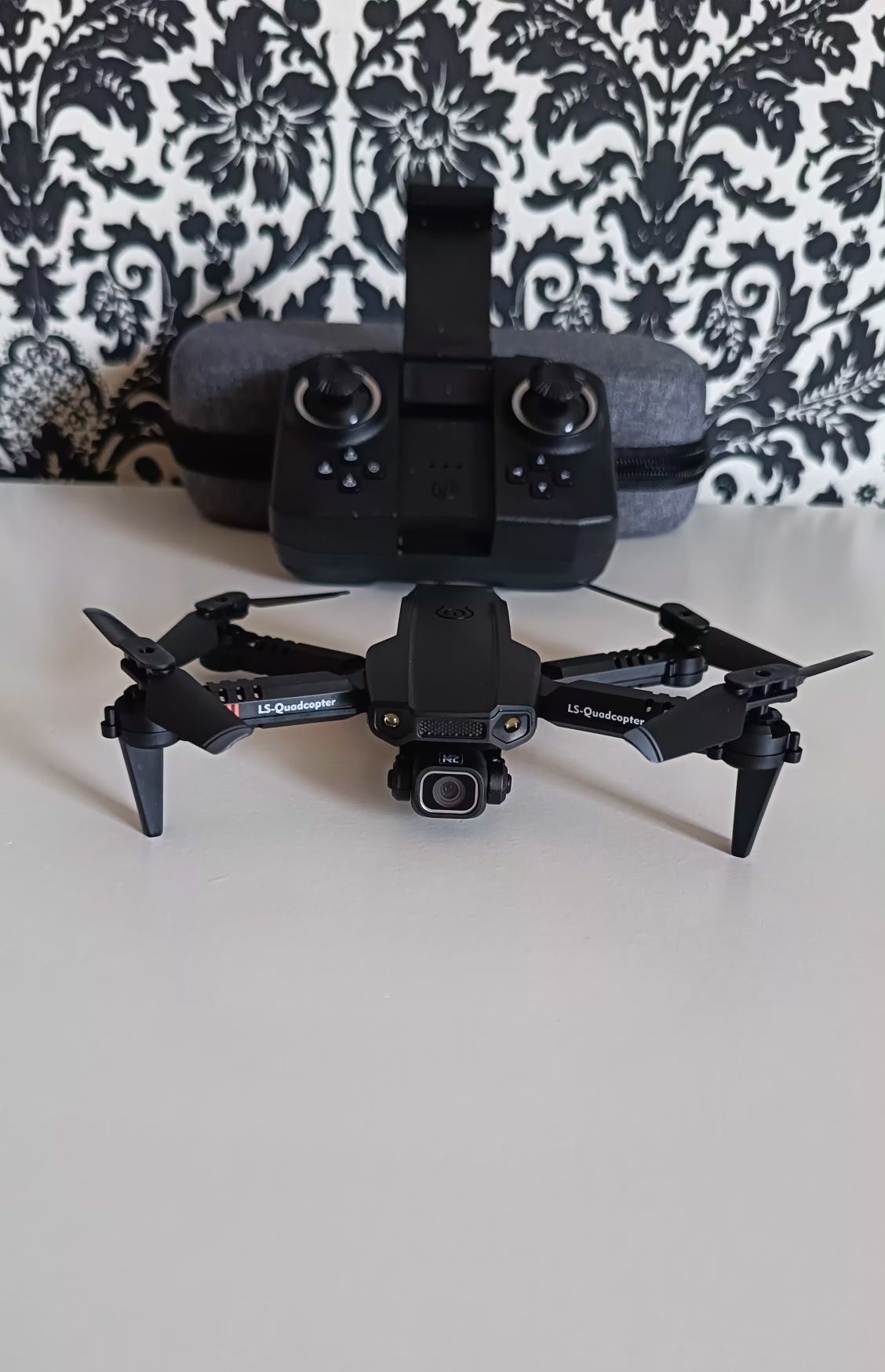Dron z kamerą Lansenxi LS-XT6 + 3 baterie