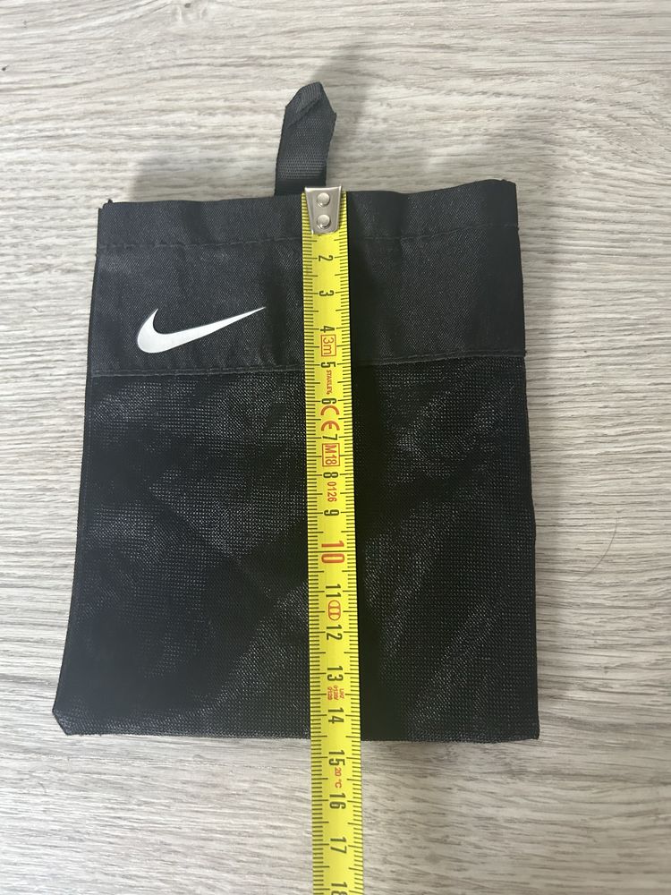 Bolsa multi-usos Nike