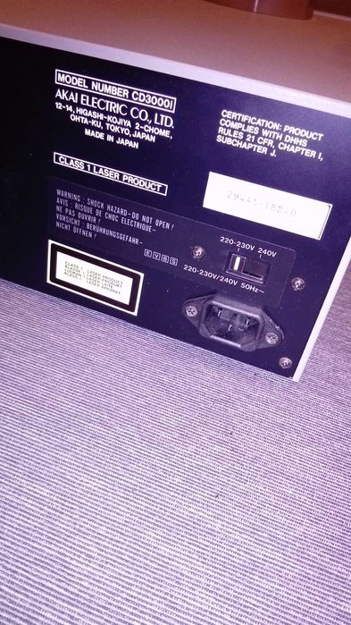 AKAI CD3000i - Sampler clássico analógico