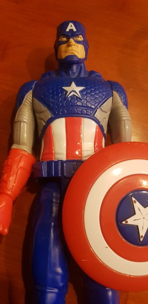 Figurka Avengers Tytan Hasbro