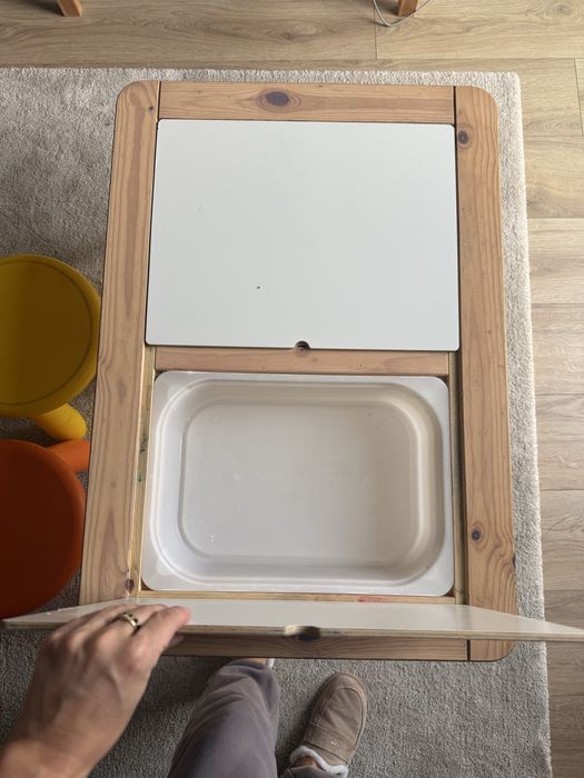 Stolik flisat ikea krzesełka mamut