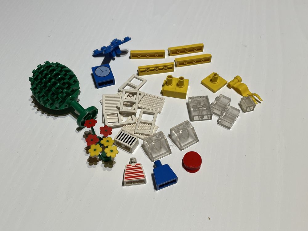Klocki z zestawu LEGO Basic 535 Zestaw Podręczny (1990)