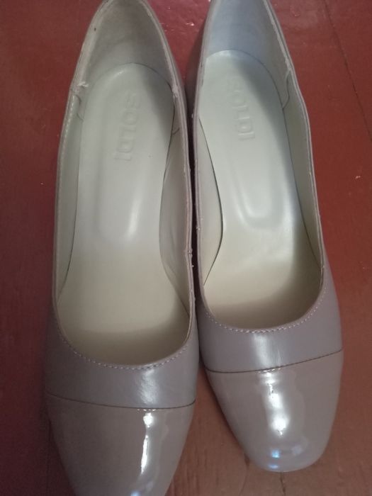 Продам туфлі нові