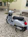 VESPA 300 GTS TECH CINZA MATE