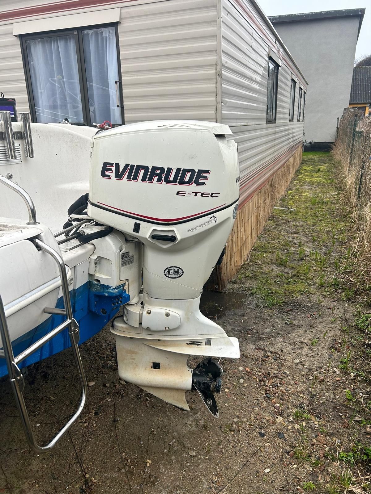 Silnik zaburtowy Evinrude Etec 90km