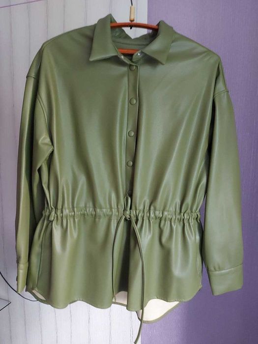Женская рубашка Reserved экокожа,р-р 54