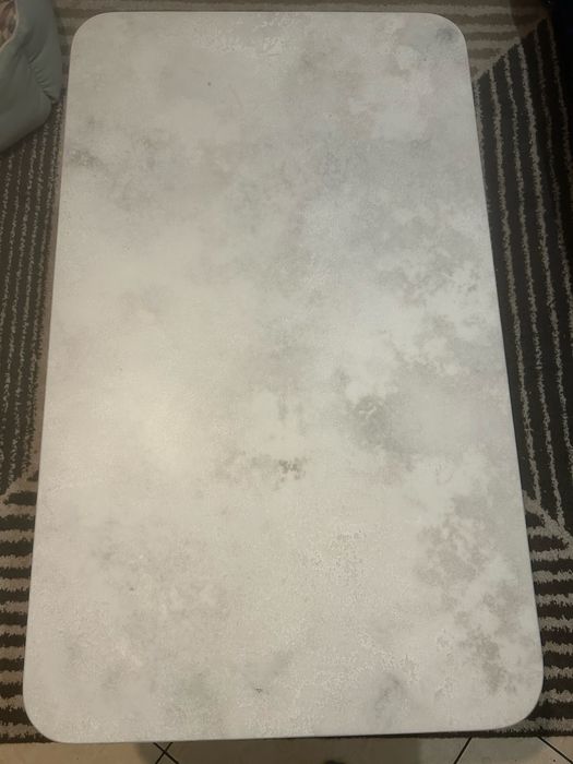 Stolik kawowy kamienny