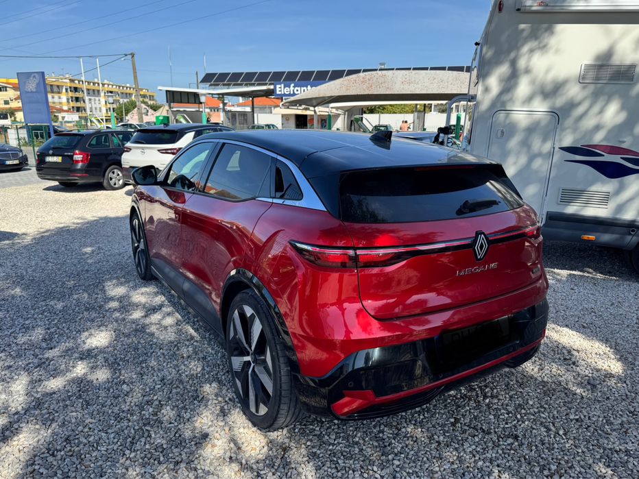 Renault Mégane E-Tech Techno EV60 220cv (60 kWh) 100% eletrico – 2023