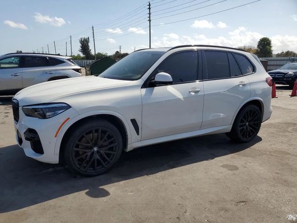 BMW X5 Piękny Suv w drodze do Polski