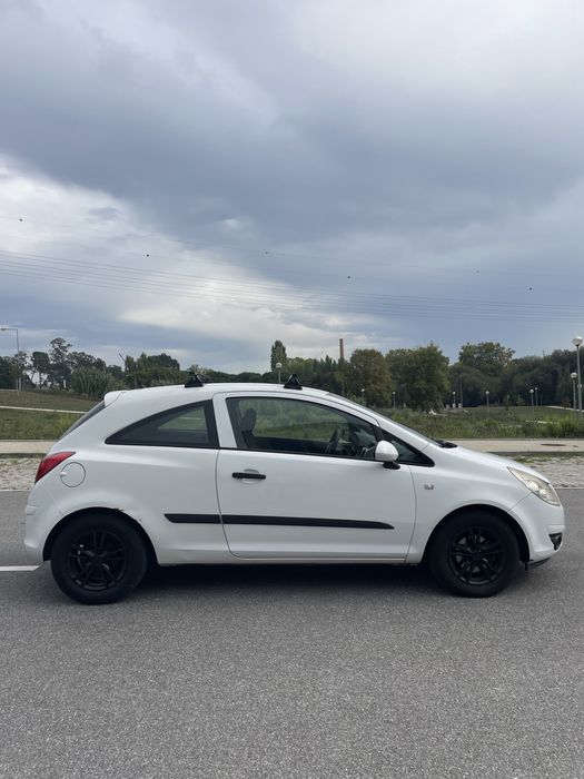 Opel corsa D 1.3 cdti 2007