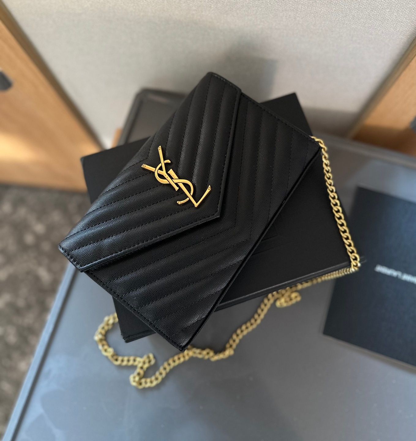 Клатч сумка YSL Saint Laurent WOC | чорна з золотом
